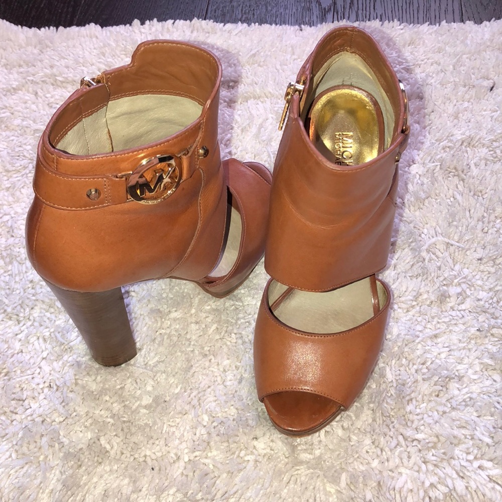 GENTLY USED, Michael by Michael Kors Heels